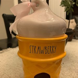 Rae Dunn Strawberry Cone Birdhouse